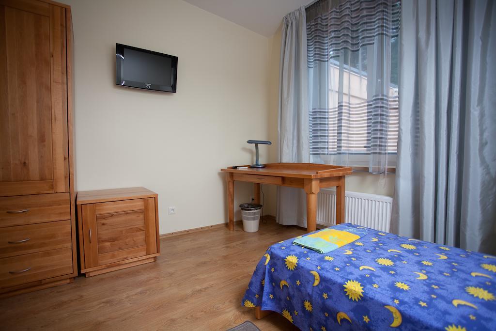 Sajutu Parka Hostelis Valmiera Exterior photo